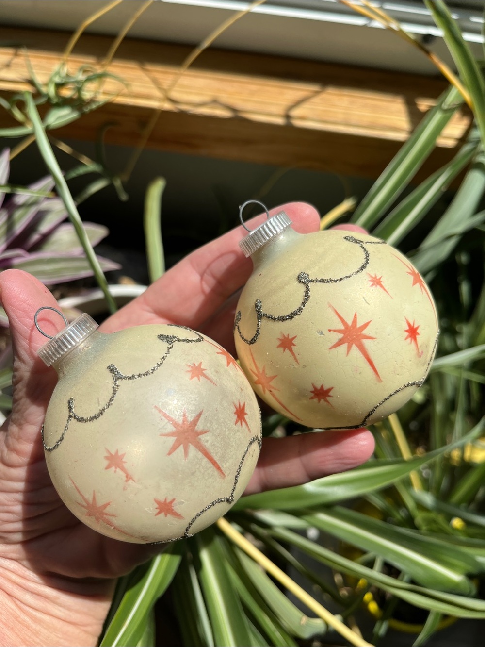 2 Vtg West Germany Christmas Ornaments Cream W/Pink Strabursts Gray Mica MCM